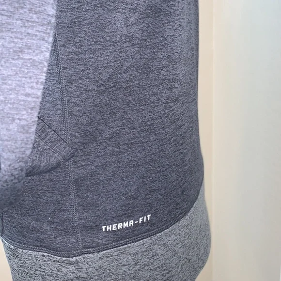 NIKE BRAND NEW SIZE SMALL THERMAL FIT FLEECE LINED HOODIE - Picture 6 of 10
